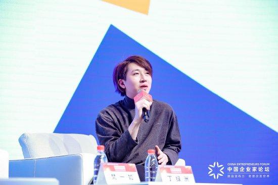 丁綠洲：作為一個真正的藝術創作者，小眾與流行不要成為思考的核